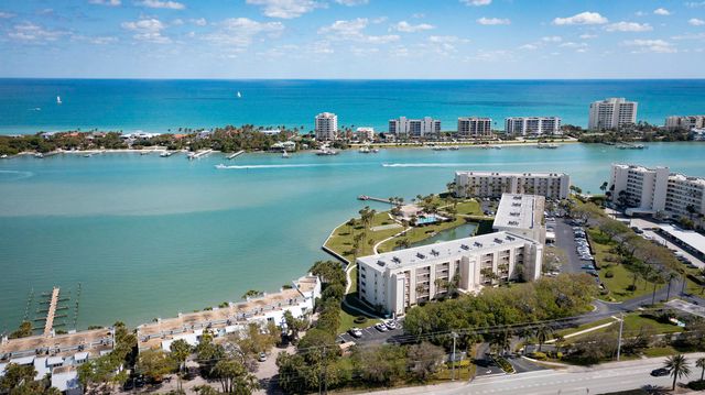 300 Intracoastal Place 303, Tequesta, FL 33469