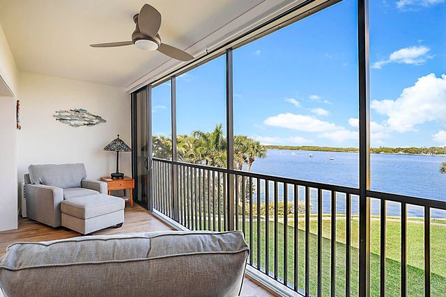300 Intracoastal Place 303, Tequesta, FL 33469