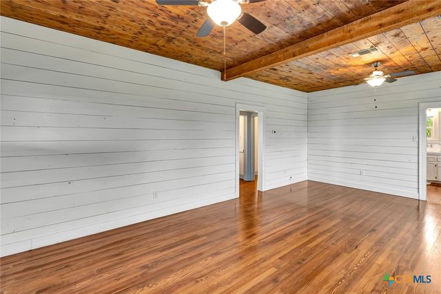 195 Wall Lane, Port Lavaca, TX 77979