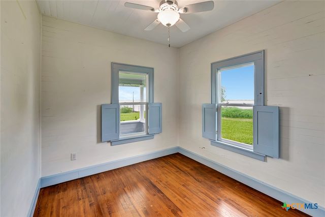 195 Wall Lane, Port Lavaca, TX 77979