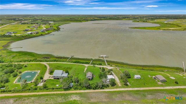 195 Wall Lane, Port Lavaca, TX 77979