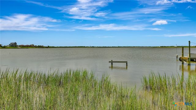 195 Wall Lane, Port Lavaca, TX 77979