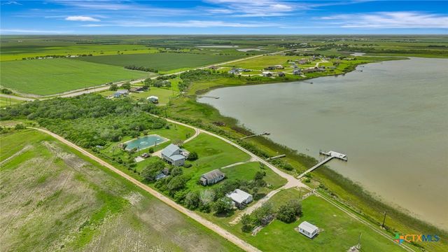 195 Wall Lane, Port Lavaca, TX 77979