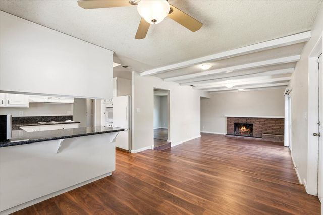 8511 Erinbrook Way, Sacramento, CA 95626