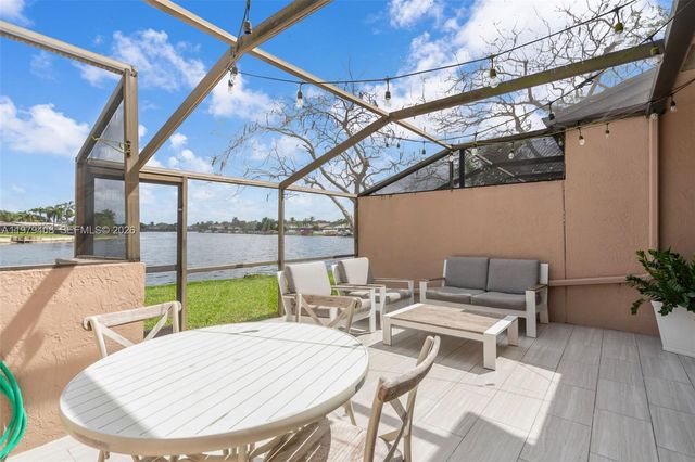 1305 NW 122nd Ter, Pembroke Pines, FL 33026