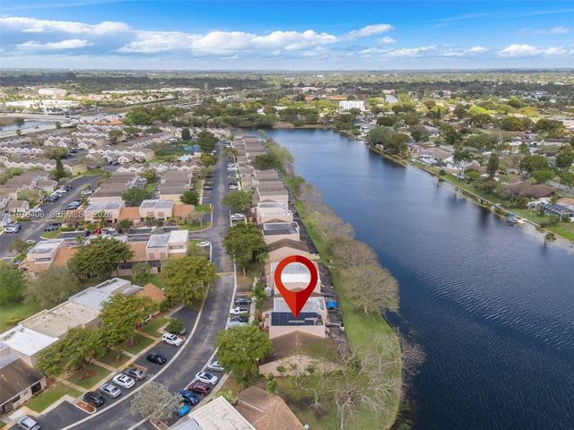 1305 NW 122nd Ter, Pembroke Pines, FL 33026