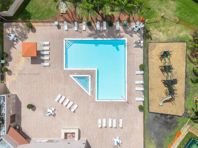 1305 NW 122nd Ter, Pembroke Pines, FL 33026