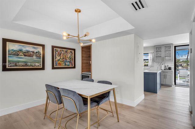 1305 NW 122nd Ter, Pembroke Pines, FL 33026