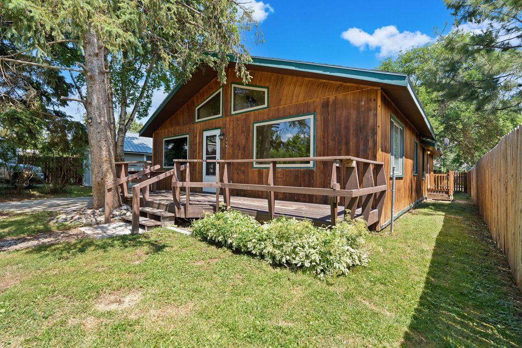 Image 2 of property listing at 559 Somers Avenue, Whitefish, MT 59937
