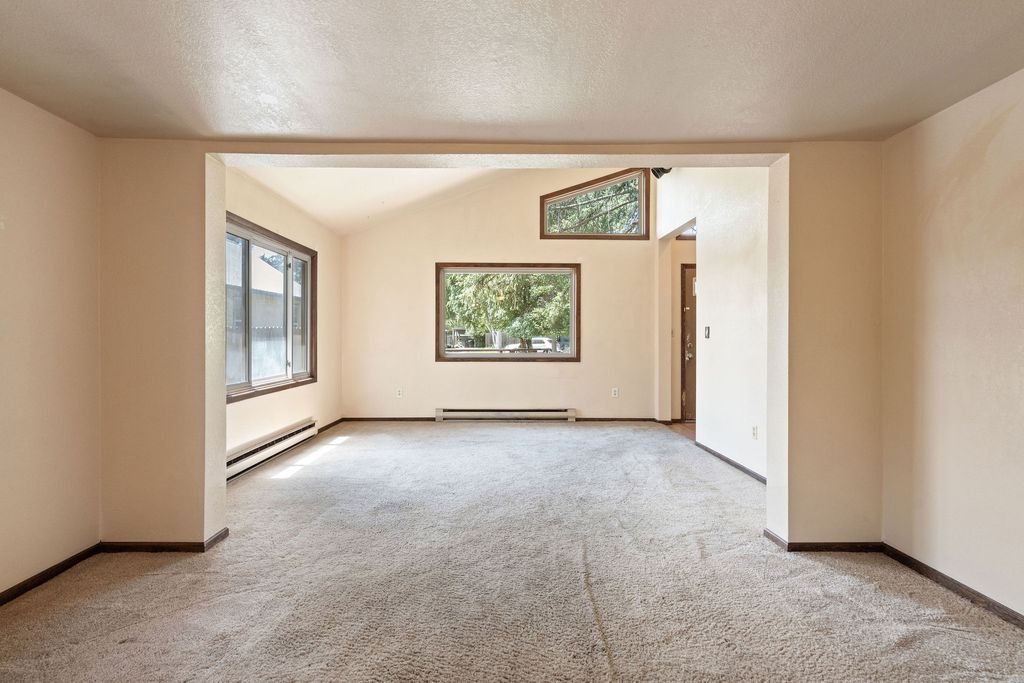 Image 22 of property listing at 559 Somers Avenue, Whitefish, MT 59937