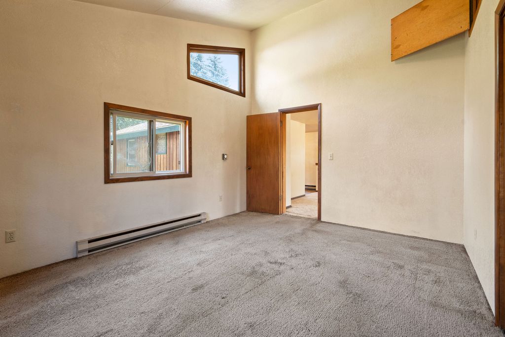 Image 28 of property listing at 559 Somers Avenue, Whitefish, MT 59937
