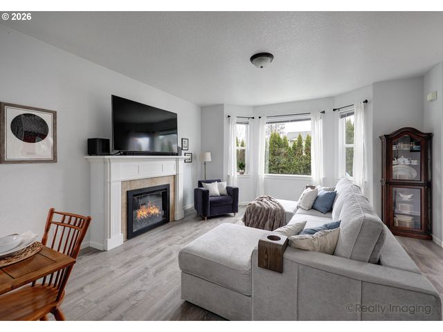 2991 25TH Ave, Forest Grove, OR 97116