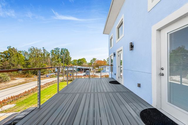 7932 SE Skylark Avenue, Hobe Sound, FL 33455