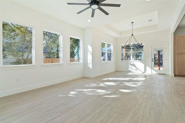 17 Stardust CIR, Wimberley, TX 78676