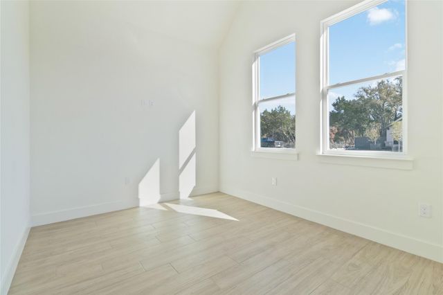 17 Stardust CIR, Wimberley, TX 78676