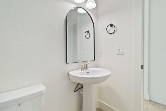 17 Stardust CIR, Wimberley, TX 78676