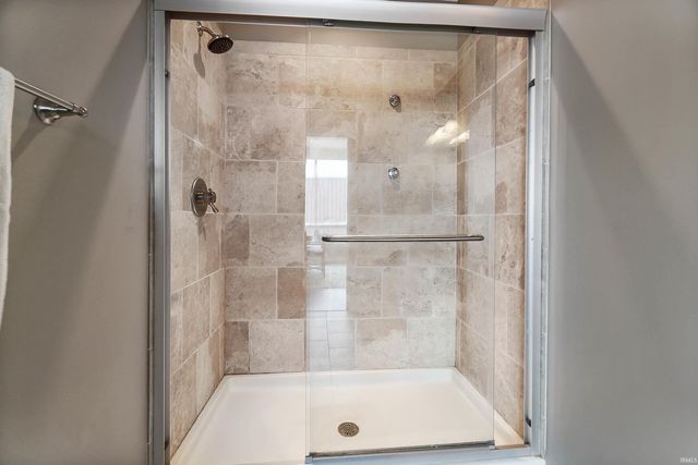 203 E Berry St Ste 805, Fort Wayne, IN 46802