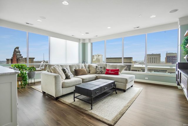 203 E Berry St Ste 805, Fort Wayne, IN 46802