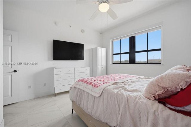 8390 SW 72nd Ave 106, Miami, FL 33143