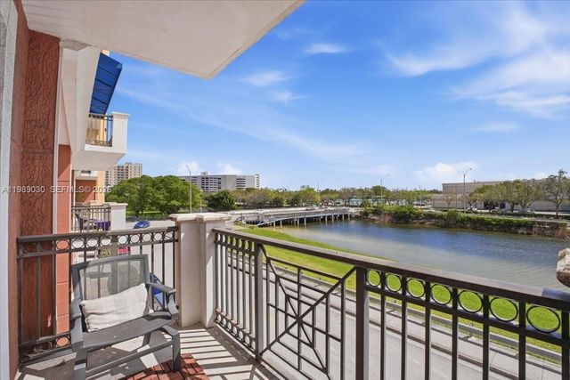 8390 SW 72nd Ave 106, Miami, FL 33143