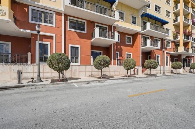 8390 SW 72nd Ave 106, Miami, FL 33143