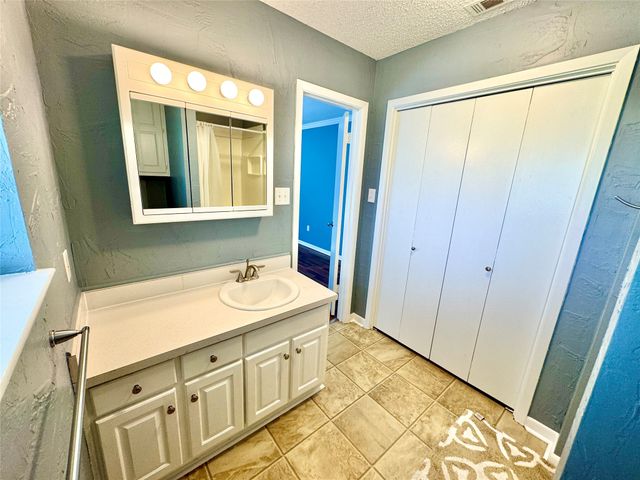 4170 S Fm 51, Decatur, TX 76234