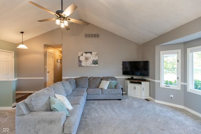 6936 E County Road 800 N, Brownsburg, IN 46112