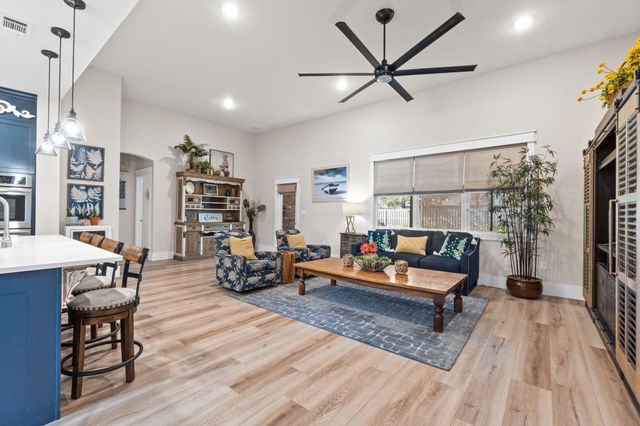 160 Sweet Tea Lane, Freeport, FL 32439