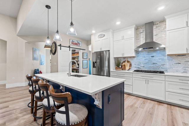 160 Sweet Tea Lane, Freeport, FL 32439