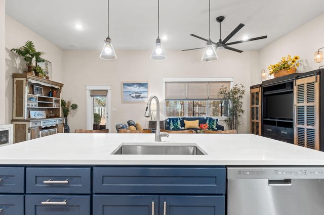 160 Sweet Tea Lane, Freeport, FL 32439