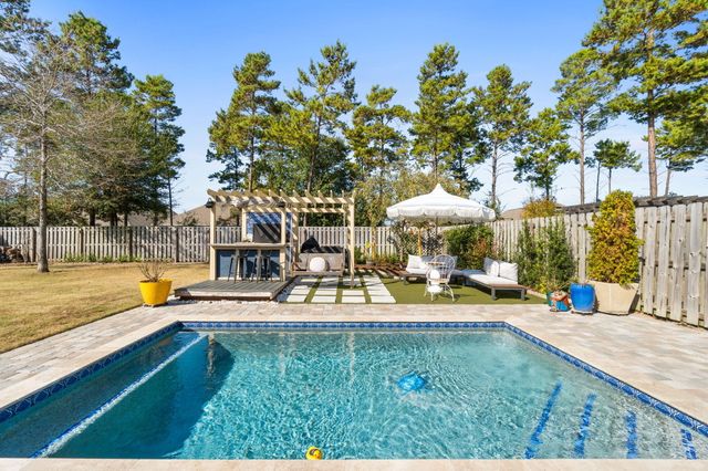 160 Sweet Tea Lane, Freeport, FL 32439