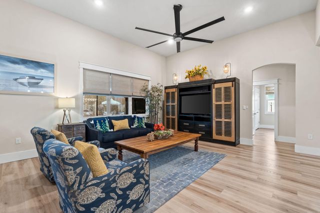 160 Sweet Tea Lane, Freeport, FL 32439