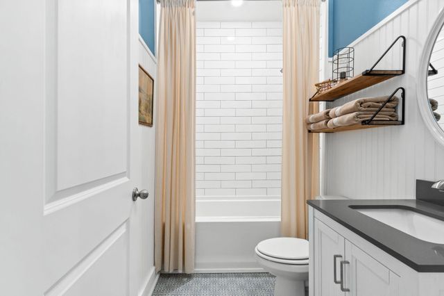 160 Sweet Tea Lane, Freeport, FL 32439