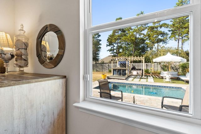 160 Sweet Tea Lane, Freeport, FL 32439