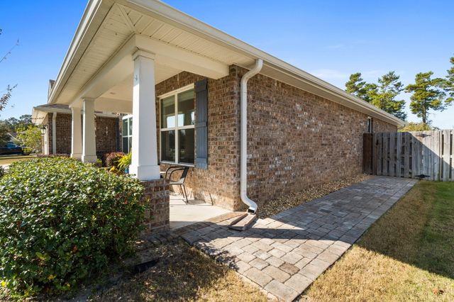 160 Sweet Tea Lane, Freeport, FL 32439