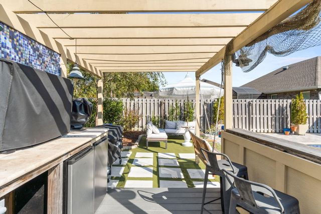 160 Sweet Tea Lane, Freeport, FL 32439