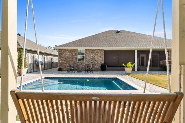 160 Sweet Tea Lane, Freeport, FL 32439