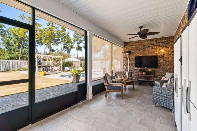 160 Sweet Tea Lane, Freeport, FL 32439