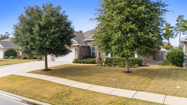 160 Sweet Tea Lane, Freeport, FL 32439