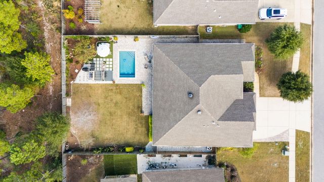 160 Sweet Tea Lane, Freeport, FL 32439