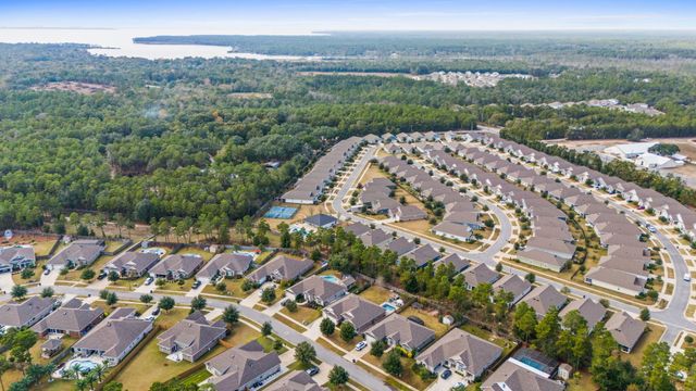 160 Sweet Tea Lane, Freeport, FL 32439