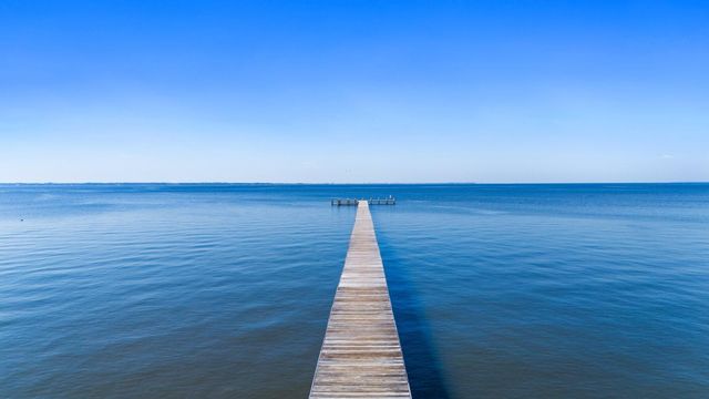 160 Sweet Tea Lane, Freeport, FL 32439