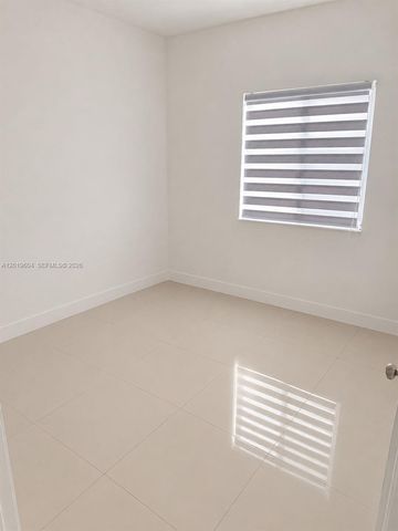 1507 NW 100th St, Miami, FL 33147
