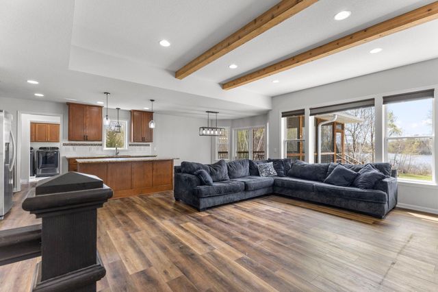 2697 Davis Street S, Cambridge, MN 55008