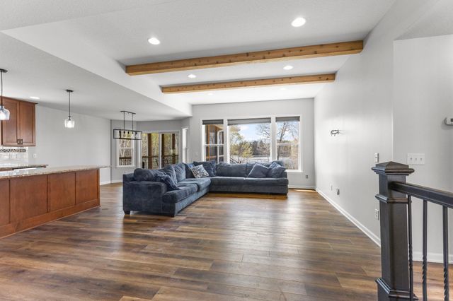 2697 Davis Street S, Cambridge, MN 55008