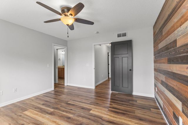 2697 Davis Street S, Cambridge, MN 55008