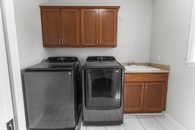 2697 Davis Street S, Cambridge, MN 55008