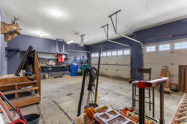 2697 Davis Street S, Cambridge, MN 55008