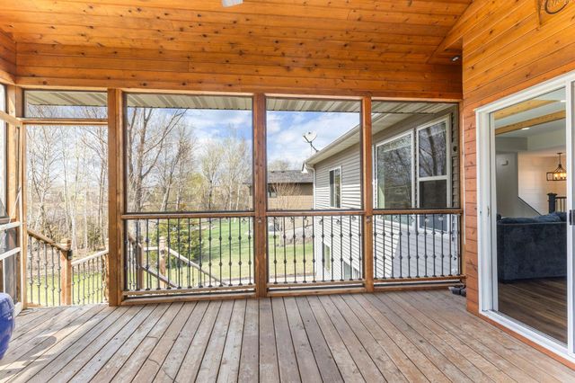 2697 Davis Street S, Cambridge, MN 55008