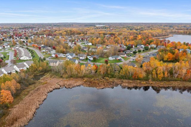 2697 Davis Street S, Cambridge, MN 55008